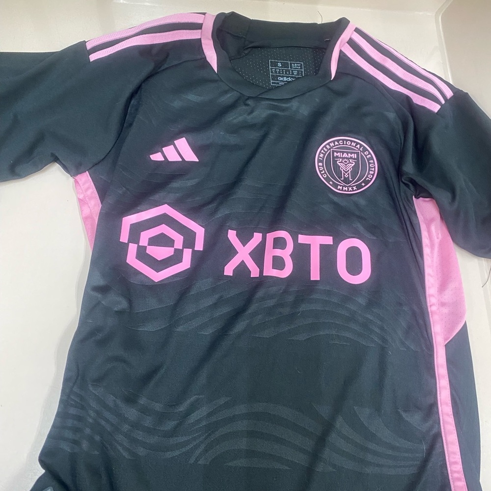 Messi inter Miami jersey